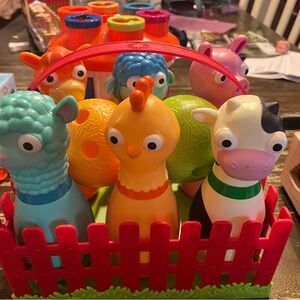 Battat Animal Farm Bowling Set